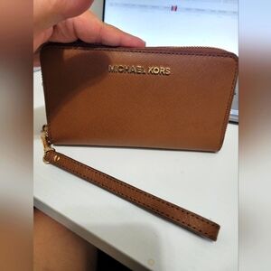 Micheal Kors wallet/ wristlet